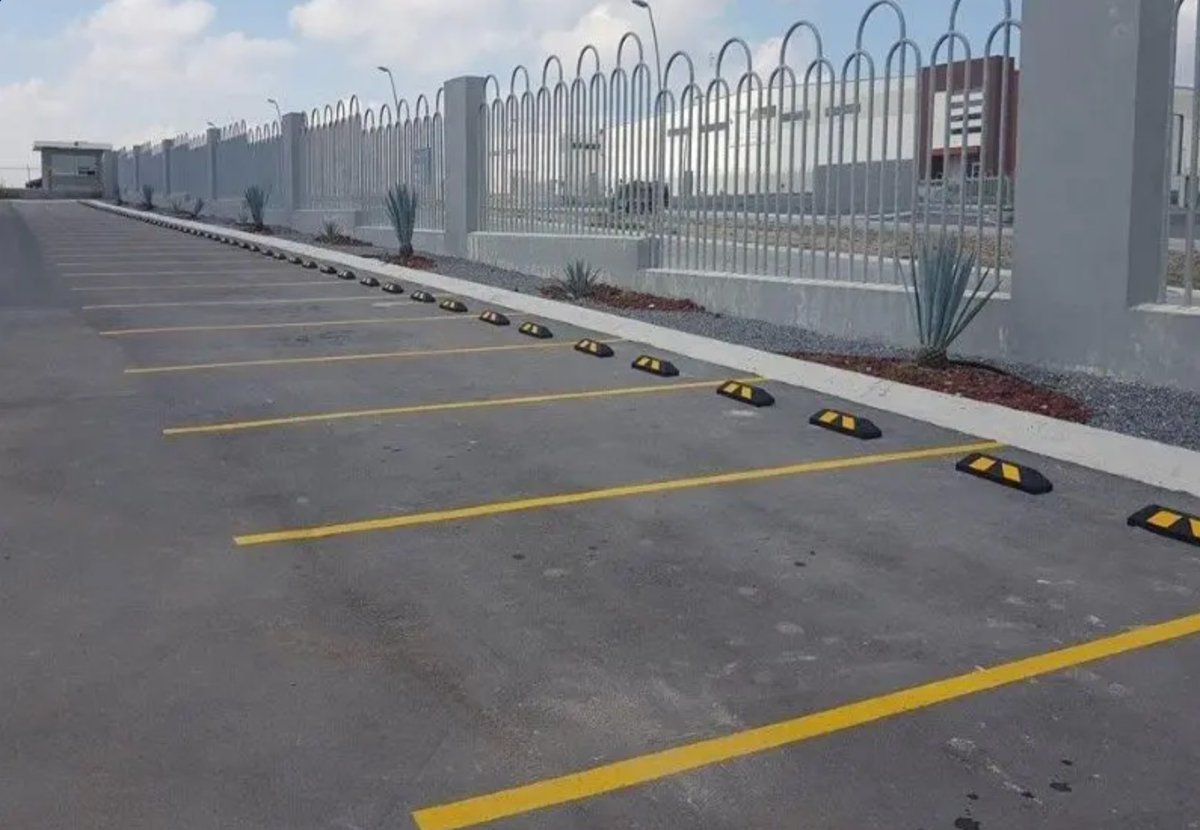topes de estacionamiento