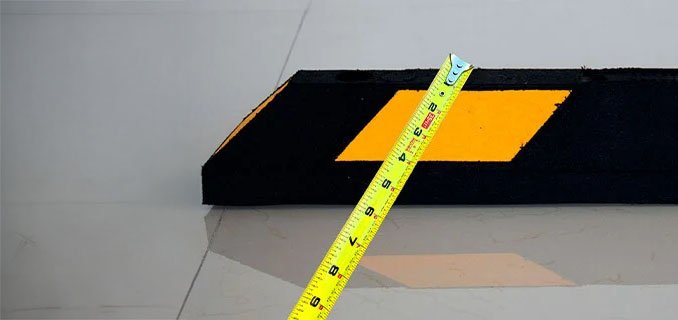 Distancia de topes de estacionamiento