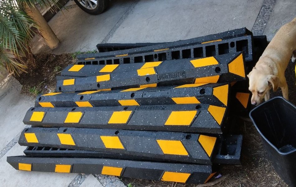Tope de caucho para estacionamiento