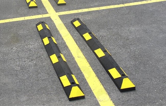 Topes para estacionamiento y accesibilidad Lo que necesitas saber