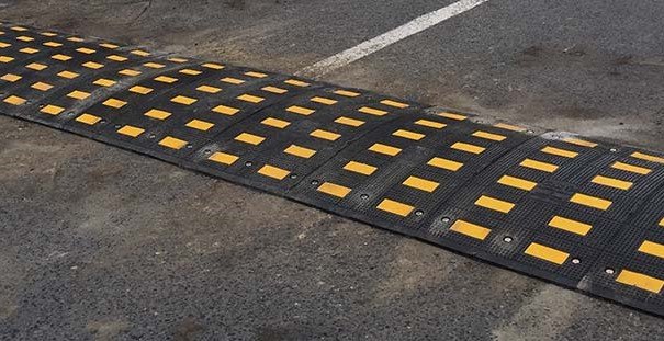 tope reductor de velocidad