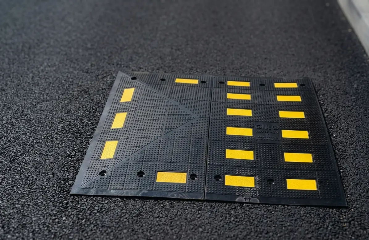 como colocar reductores de velocidad de caucho
